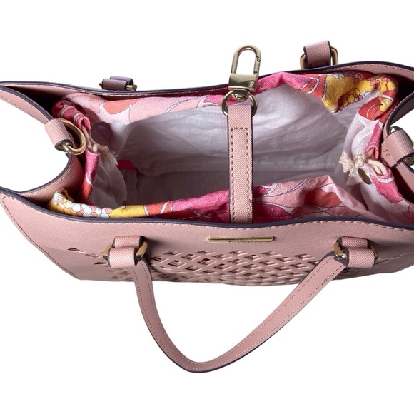Trina Turk Pink Lattice Handbag w/ Flower Liner! - Picture 8 of 9
